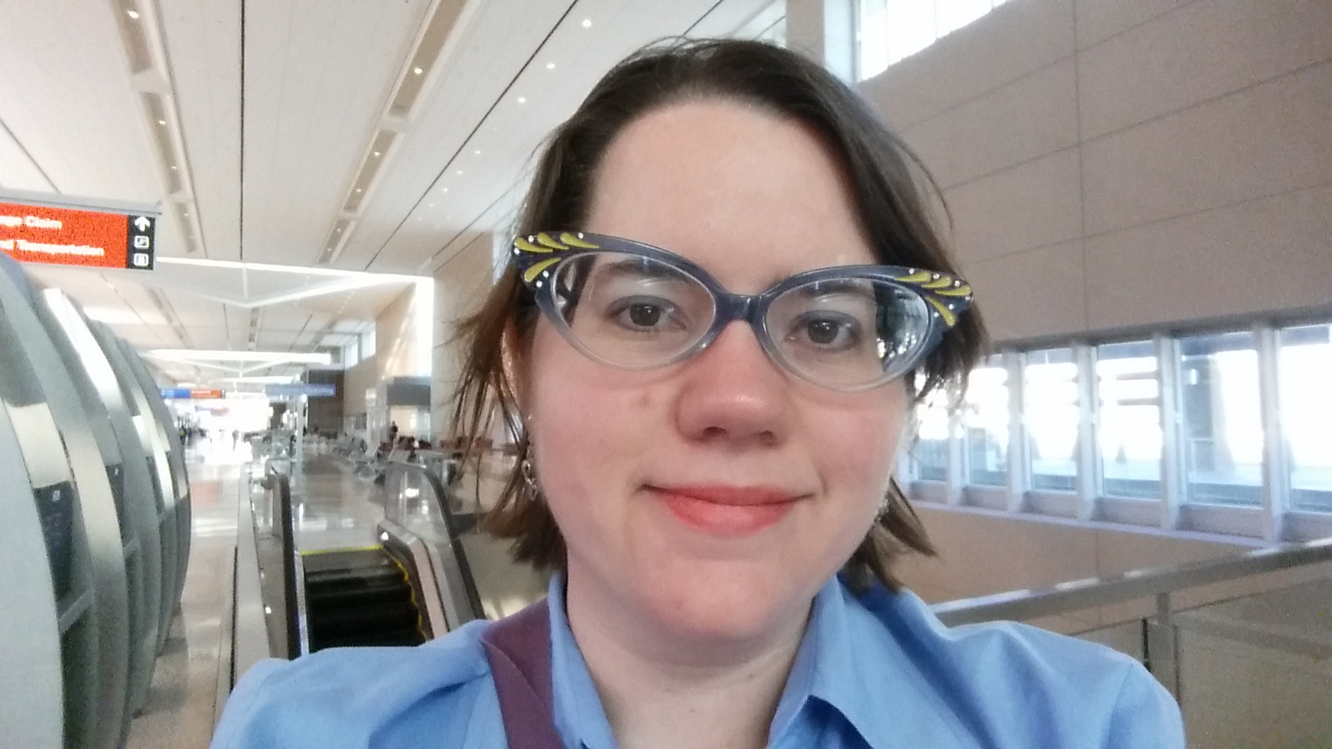  Airport selfie! - Mortaine